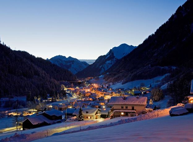 Laternenwanderung in Klösterle am Arlberg